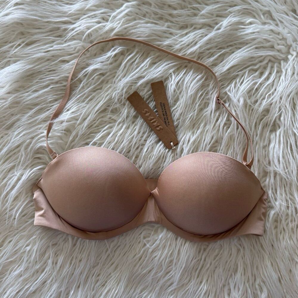 SKIMS Convertible Strapless Push-Up Bra in Nude Blush